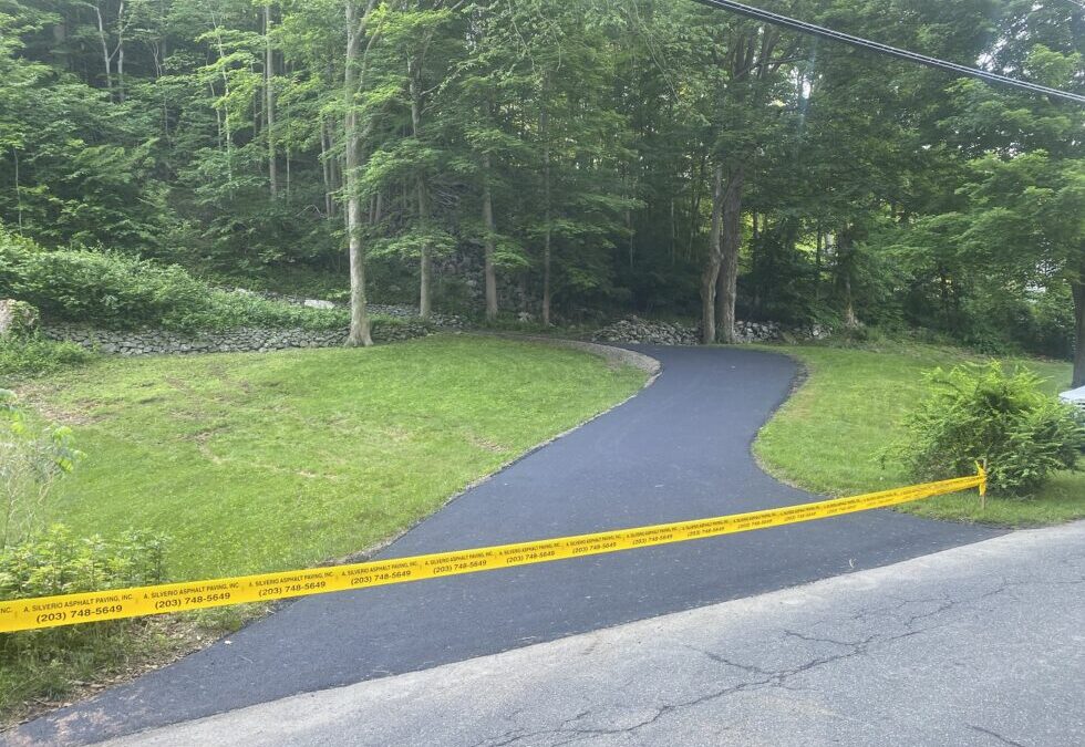 Asphalt Driveway Paving Shelton CT | D&B Paving Contractors
